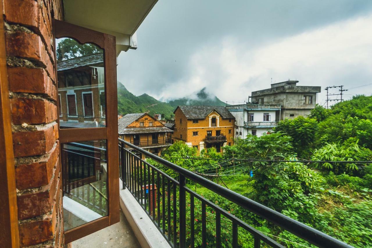 Shristi Hotel & Lodge Bandipur Exterior photo